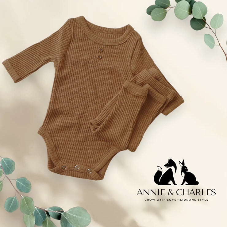 Annie & Charles® Organic Cotton Clothing Set - Brown